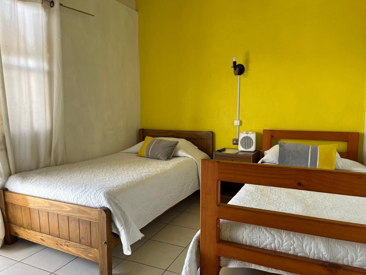 Hostal Avenue La Serena Bagian luar foto