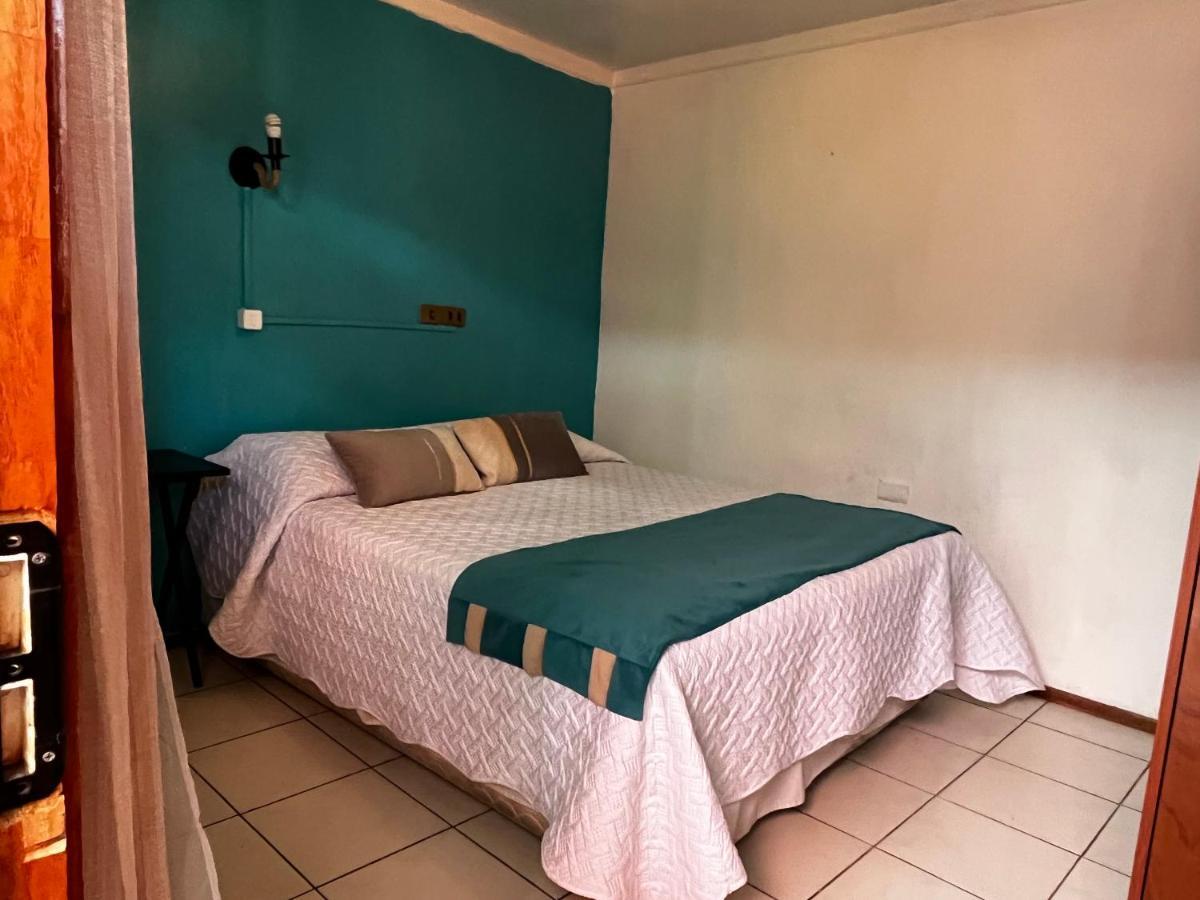 Hostal Avenue La Serena Bagian luar foto